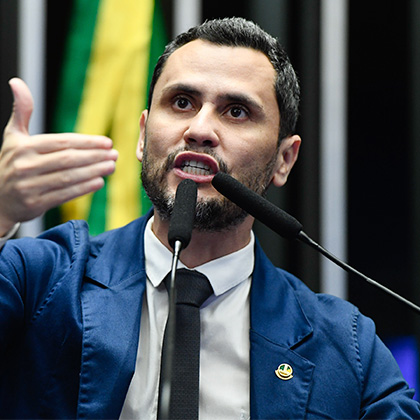 Senador Cleitinho Azevedo